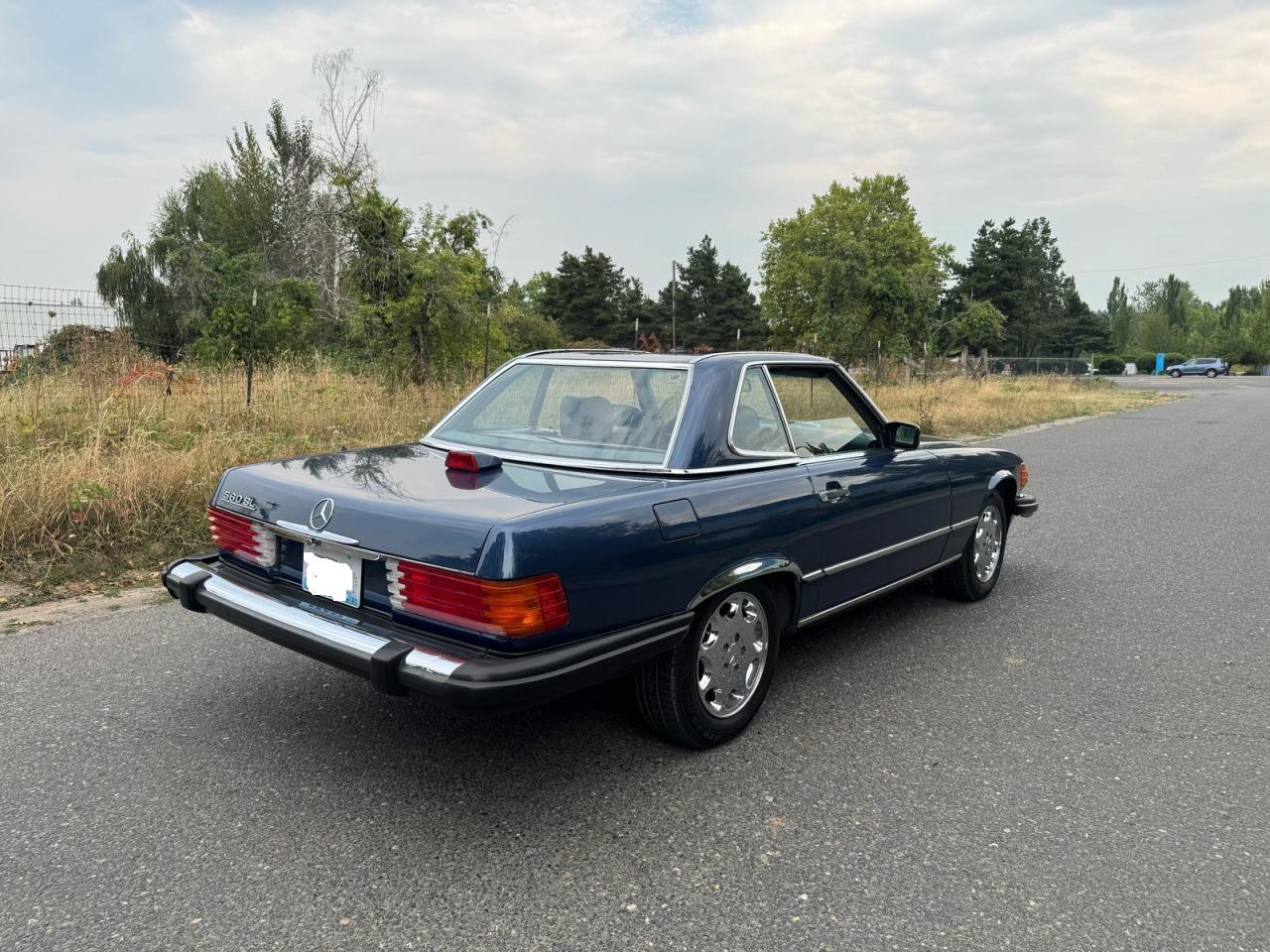 1987 Mercedes-benz 560 Sl Blue vin: WDBBA48D3HA057267