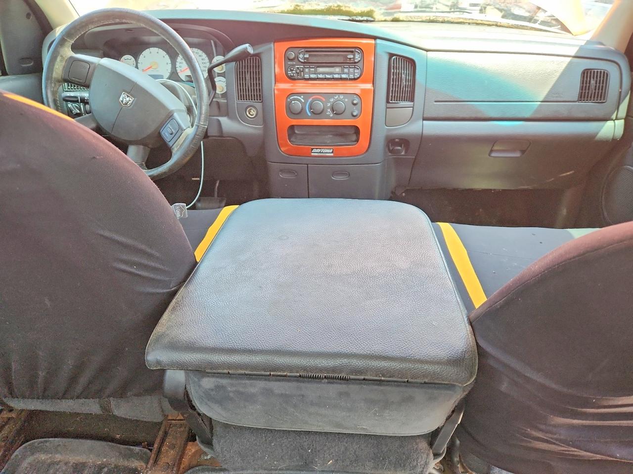 2005 Dodge Ram 1500 St Orange vin: 1D7HU18D05J588395