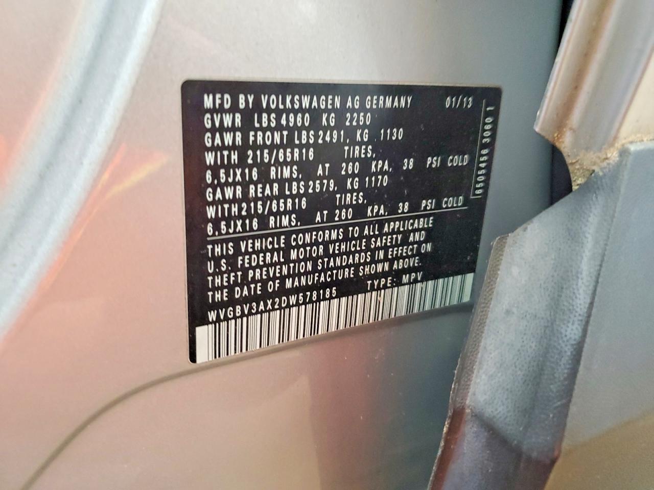 2013 Volkswagen Tiguan S Silver vin: WVGBV3AX2DW578185