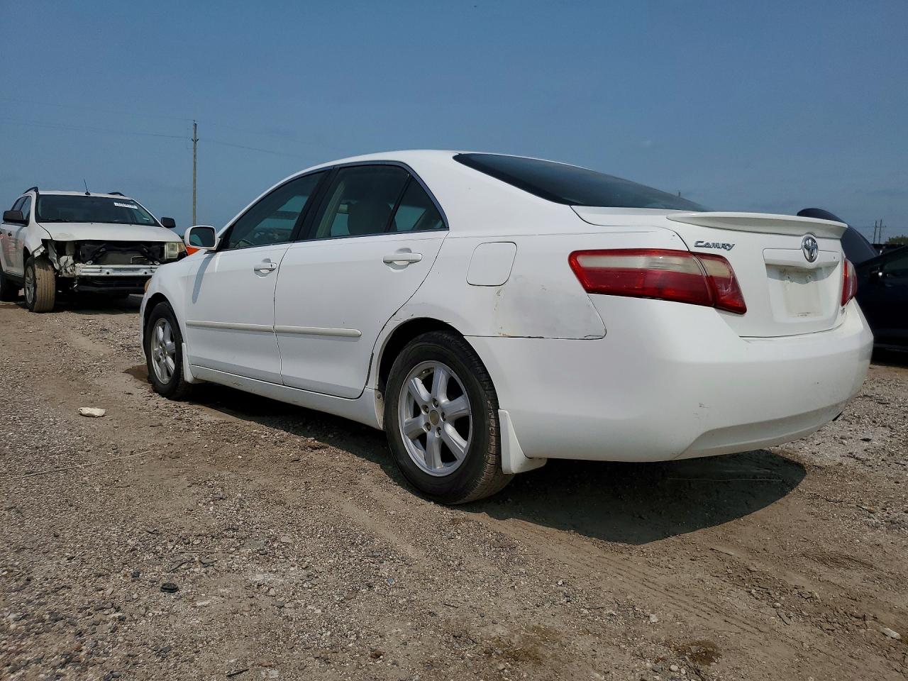 2008 Toyota Camry Le White vin: 4T4BE46K28R032593