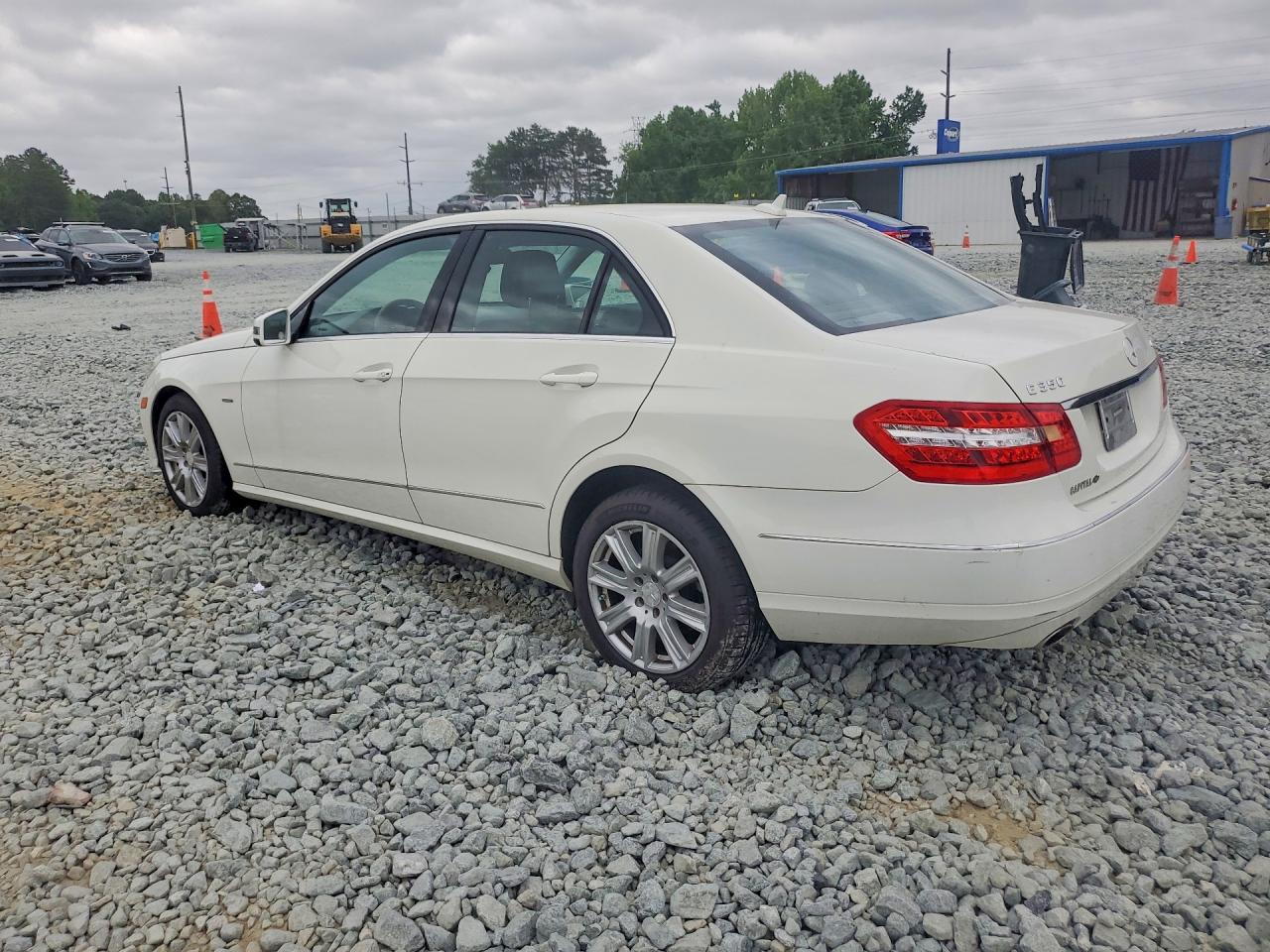 2012 Mercedes-benz E 350 4matic White vin: WDDHF8JBXCA547183