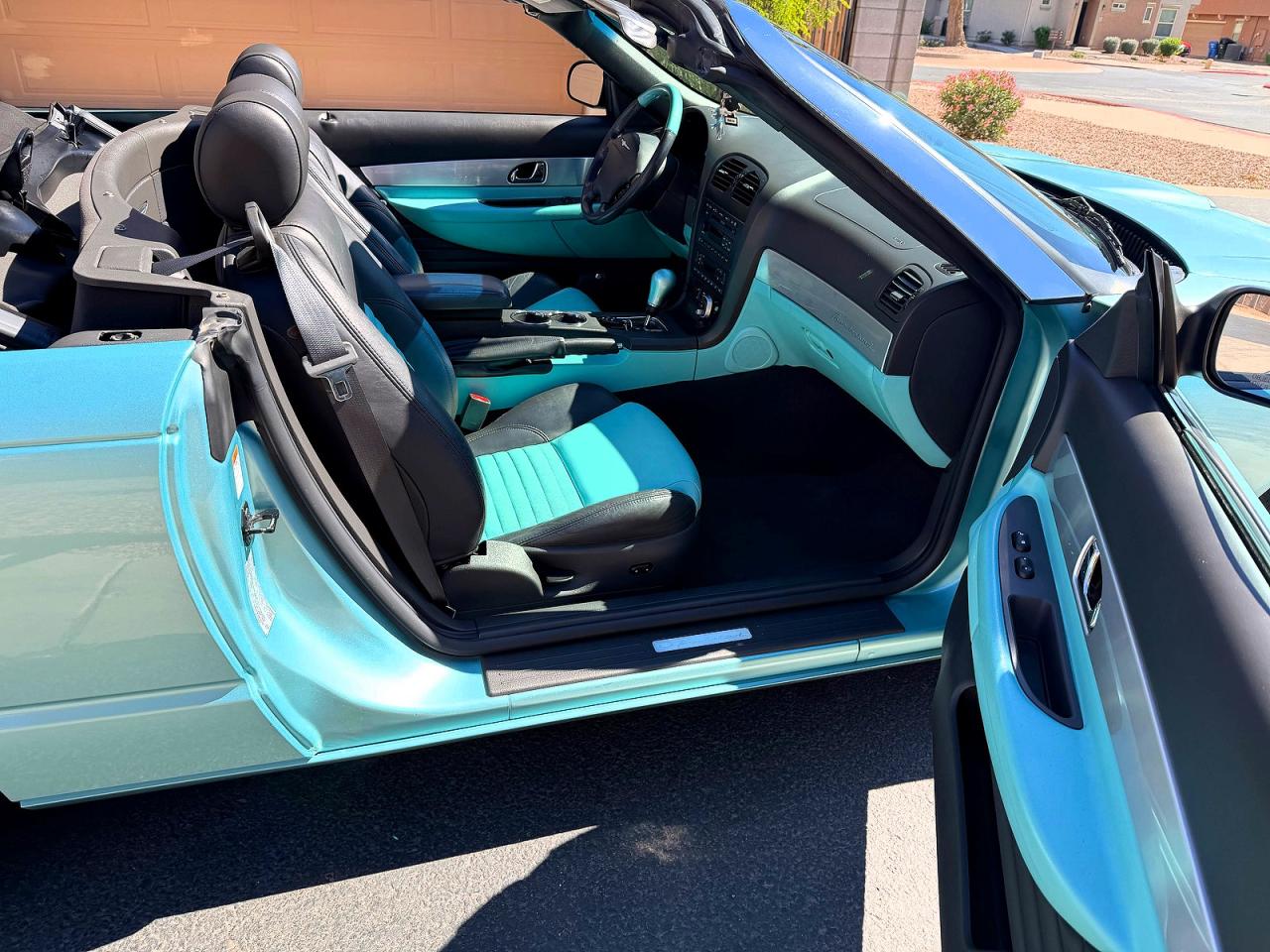 2002 Ford Thunderbird Turquoise vin: 1FAHP60A52Y116668