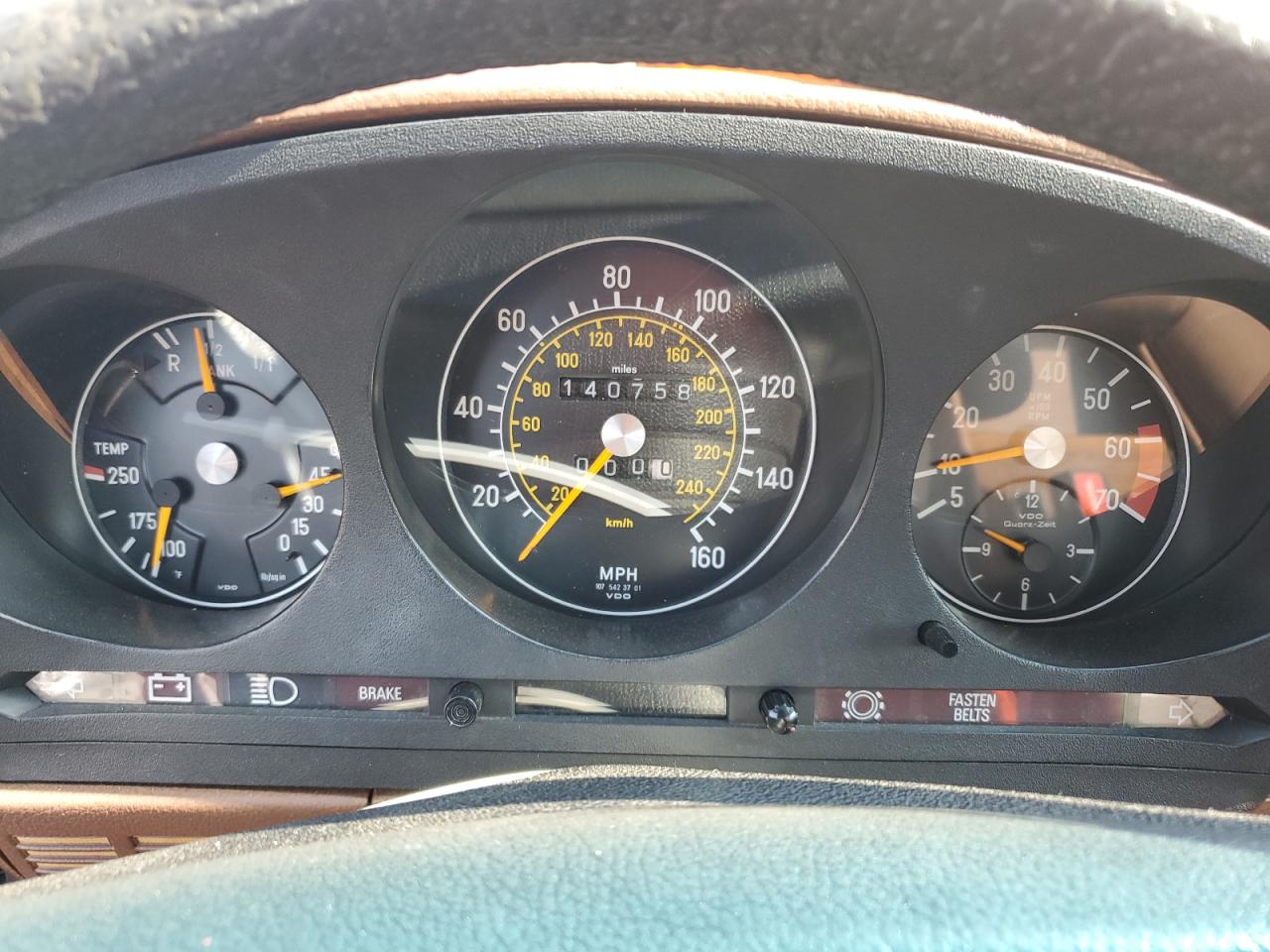 1979 Mercedes Benz 450sl Gold vin: 10704412049130