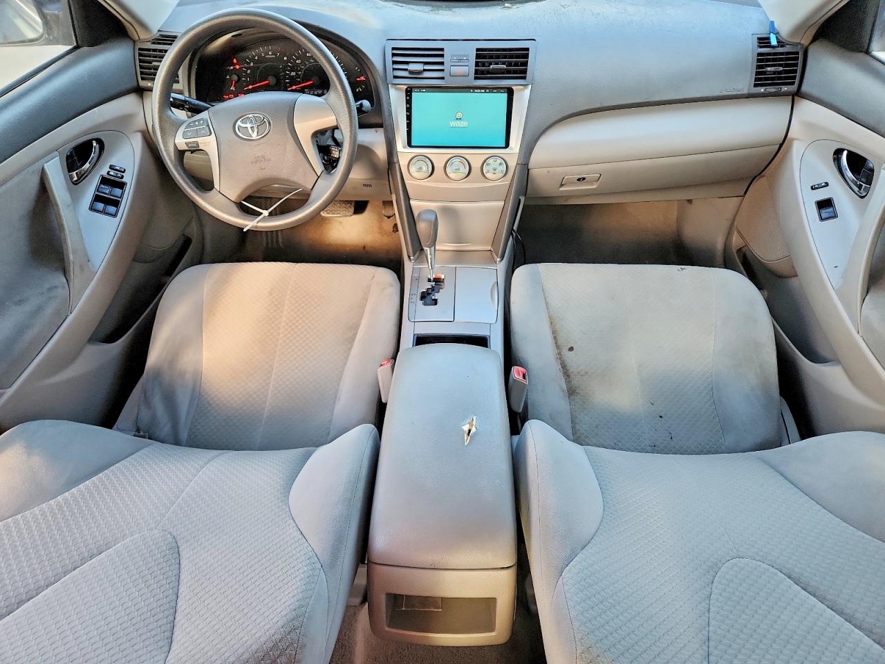 2009 Toyota Camry Le Gray vin: 4T4BE46KX9R107235