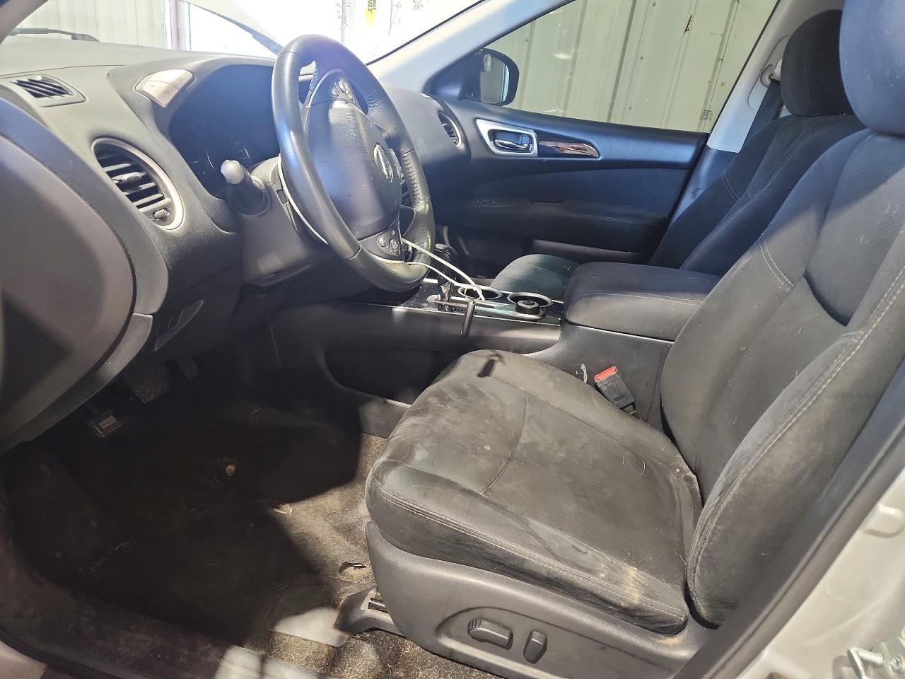 2015 Nissan Pathfinder Sv Silver vin: 5N1AR2MM3FC624414