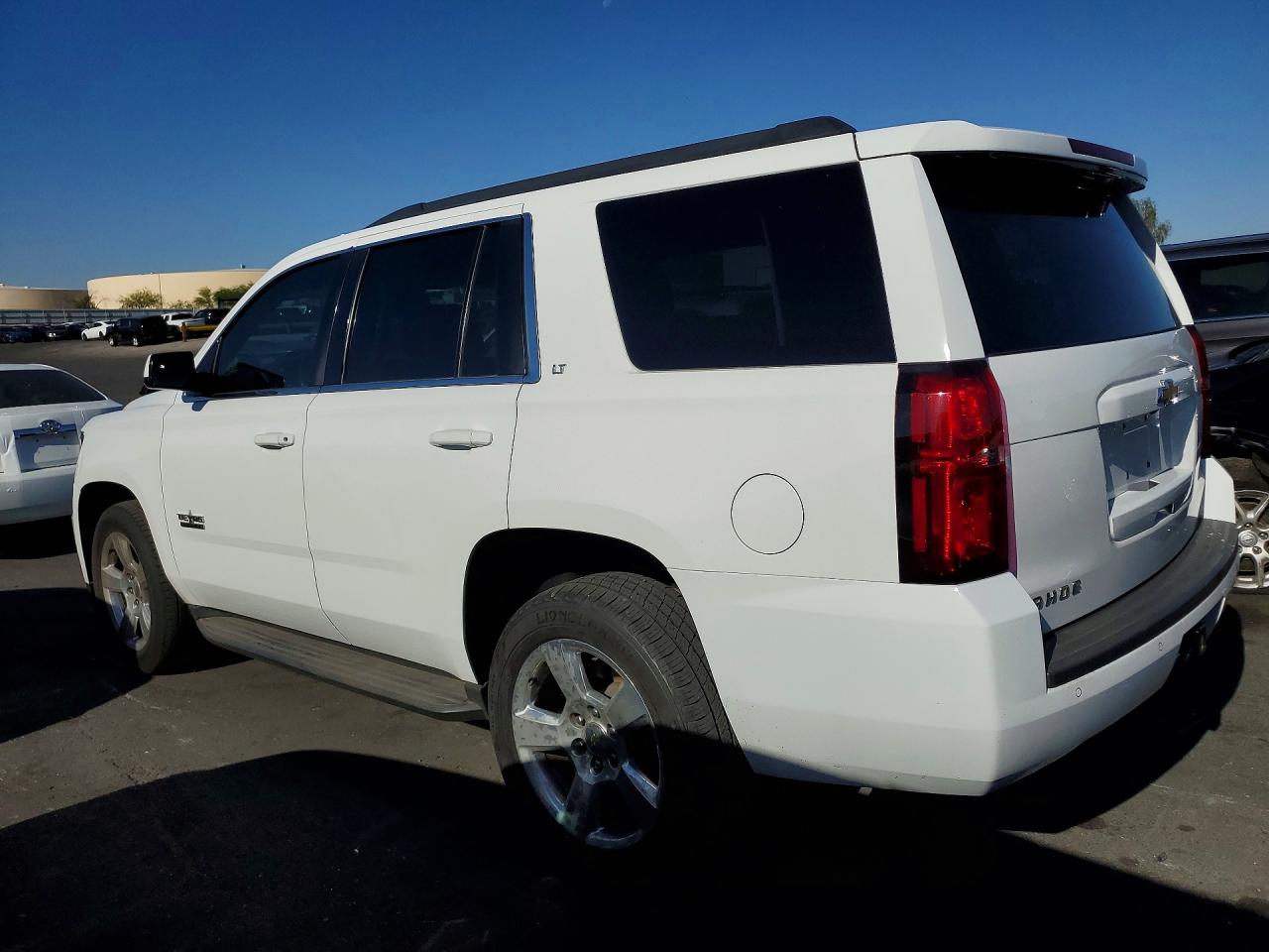 2015 Chevrolet Tahoe C1500 Lt White vin: 1GNSCBKC2FR668199