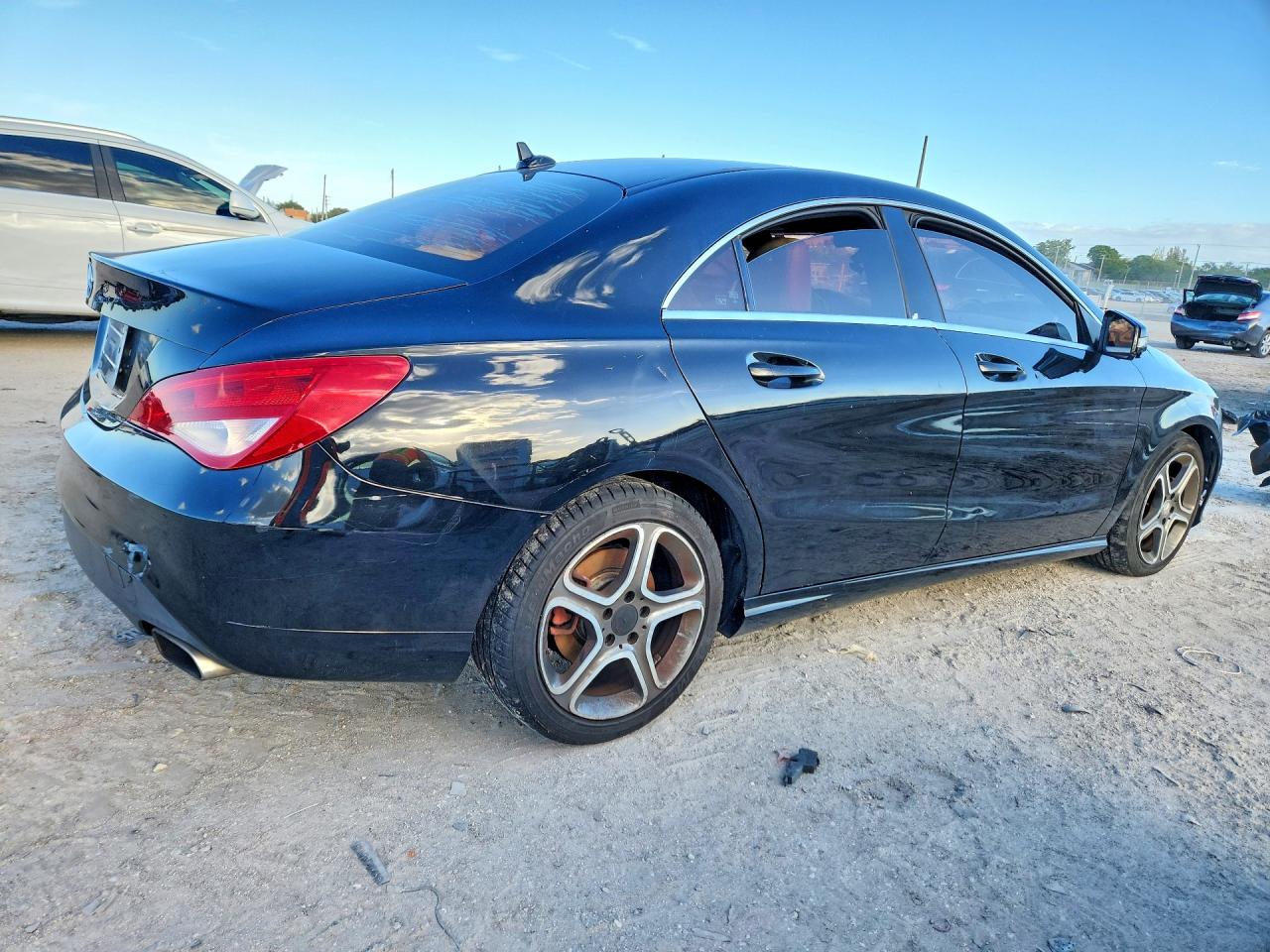 2014 Mercedes-benz Cla 250 Black vin: WDDSJ4EBXEN104213