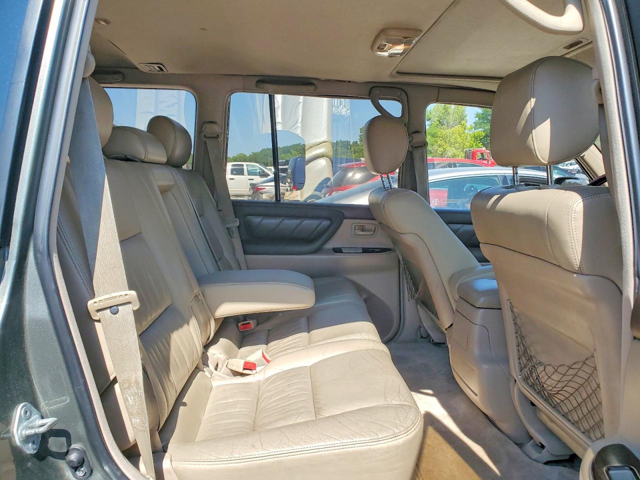 2000 Toyota Land Cruiser Base Gray vin: JT3HT05J5Y0107685