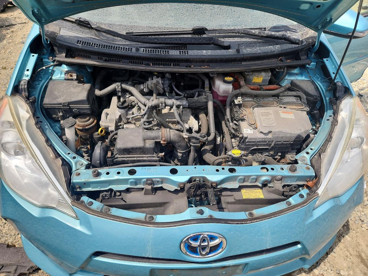 2014 Toyota Prius C Two Turquoise vin: JTDKDTB38E1067128