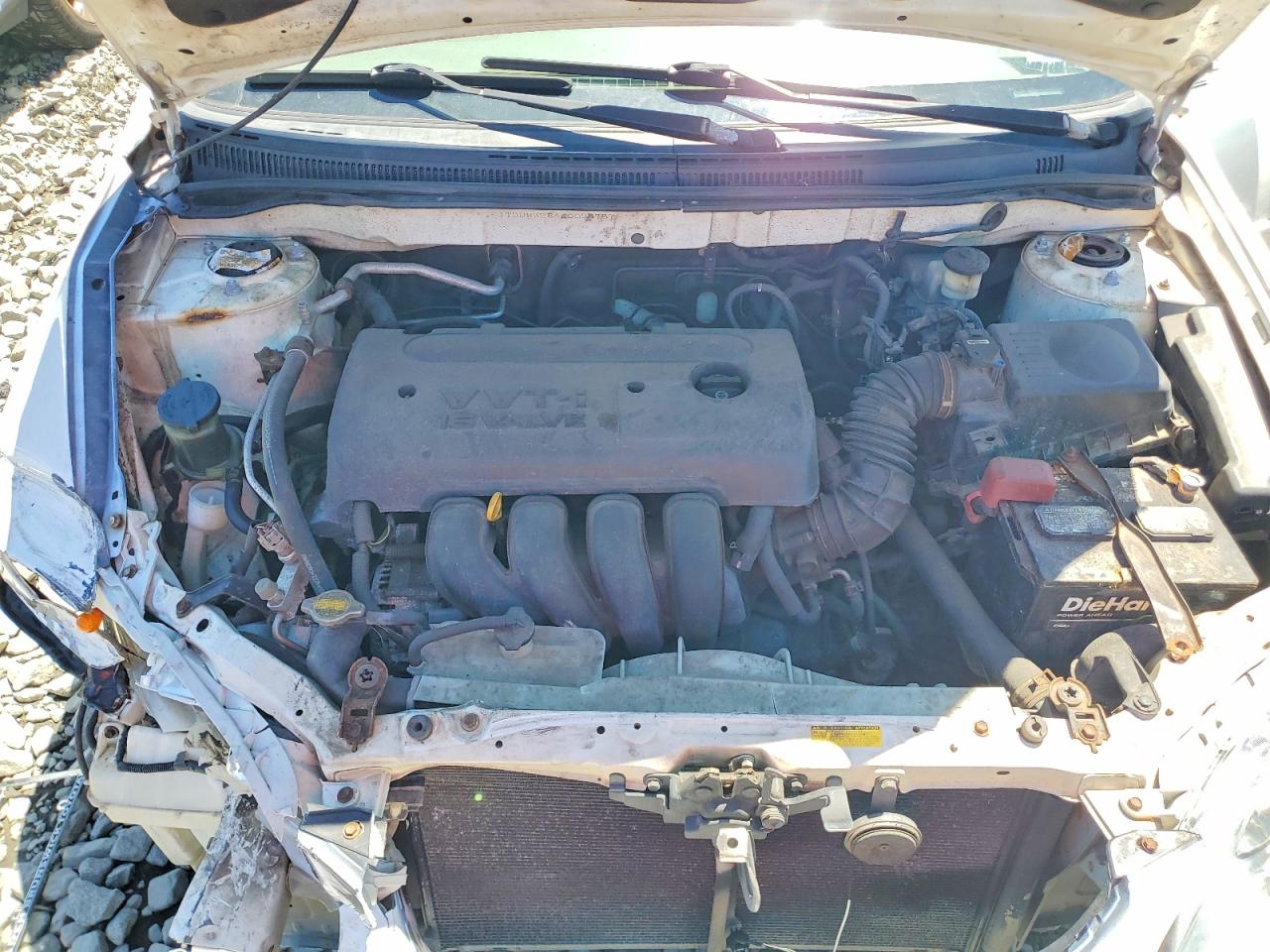 2006 Toyota Corolla Le White vin: JTDBR32E460098757