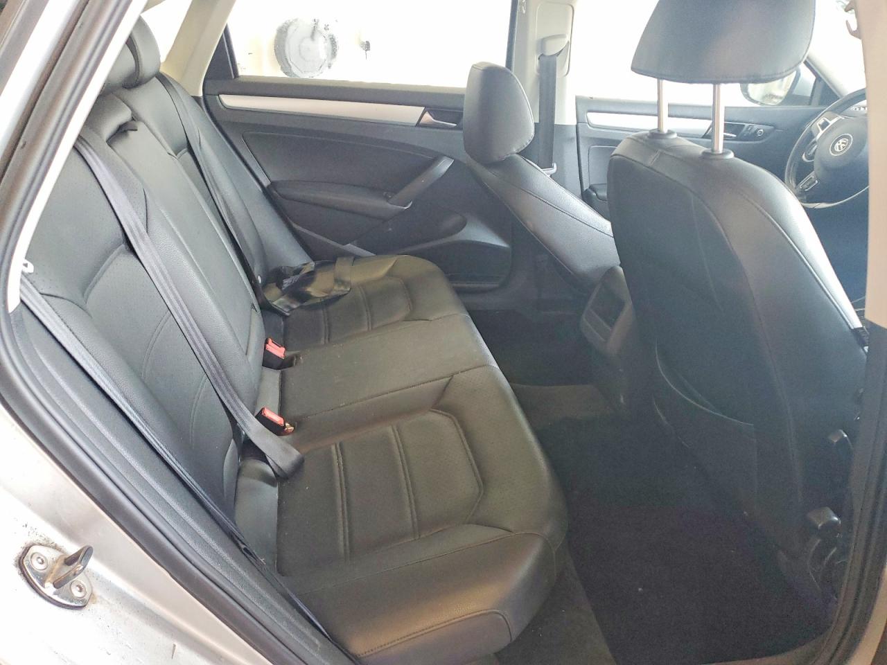 2012 Volkswagen Passat Se Silver vin: 1VWBN7A3XCC089927
