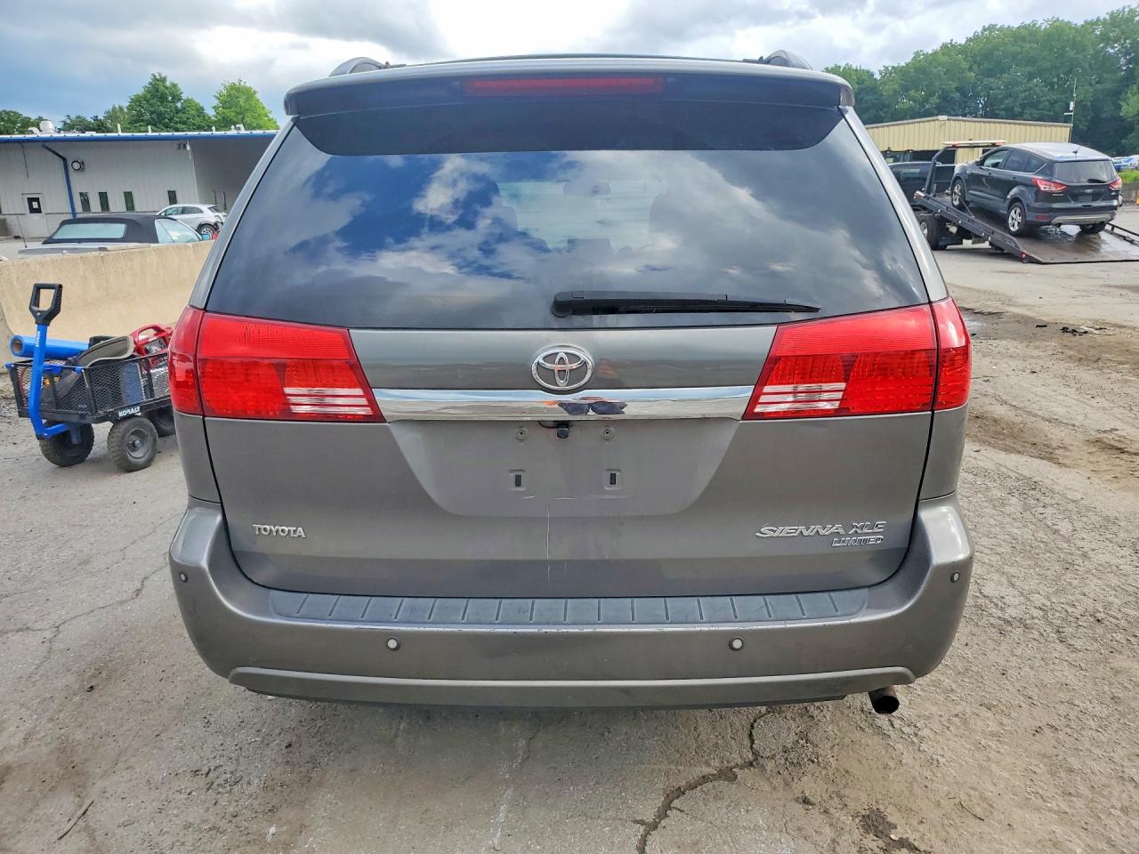 2004 Toyota Sienna Xle Limited 7 Passenger Gray vin: 5TDZA22C94S121040