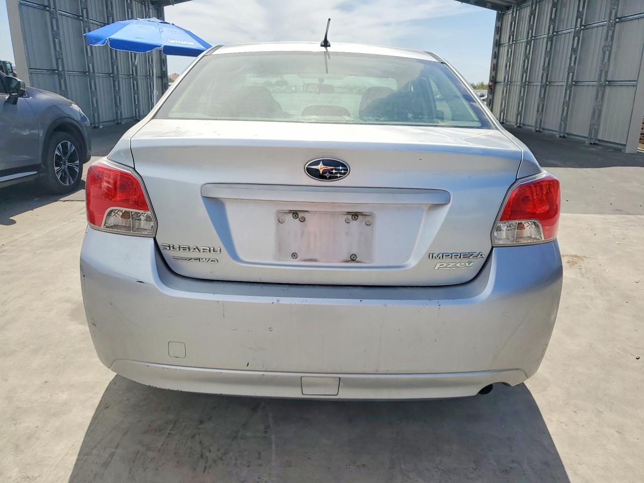 2013 Subaru Impreza Silver vin: JF1GJAA66DG008370