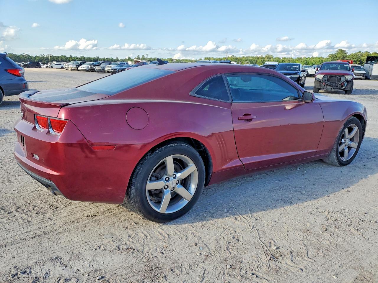 2010 Chevrolet Camaro Burgundy vin: 2G1FC1EV8A9197897