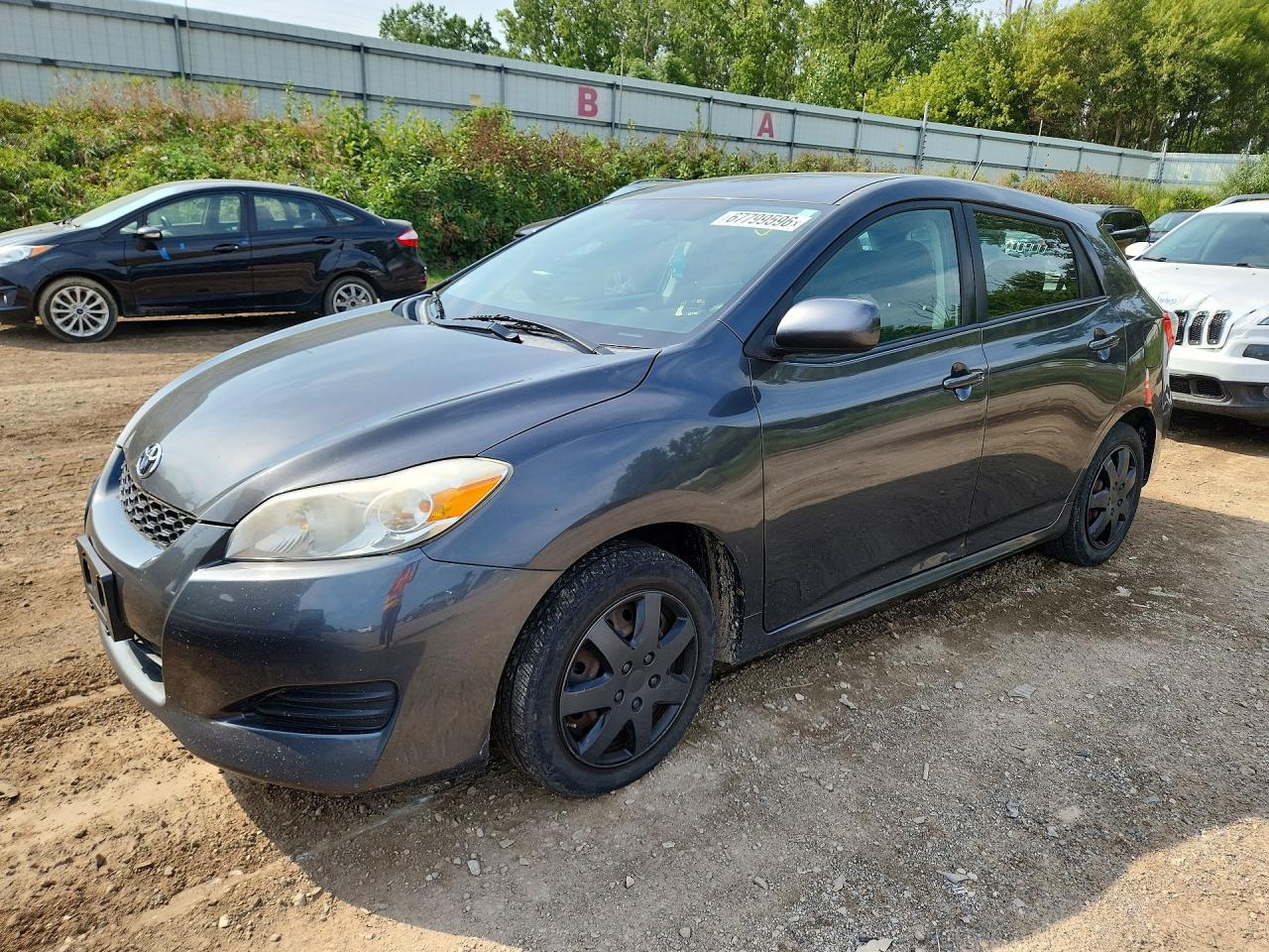2009 Toyota Matrix Base Gray vin: 2T1KU40E99C115425