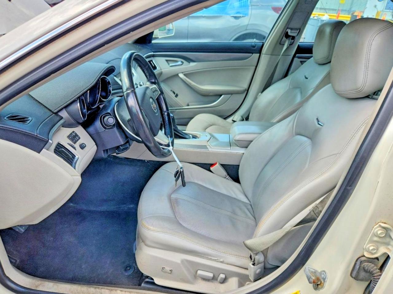 2013 Cadillac Cts Luxury Collection White vin: 1G6DG5E5XD0179638
