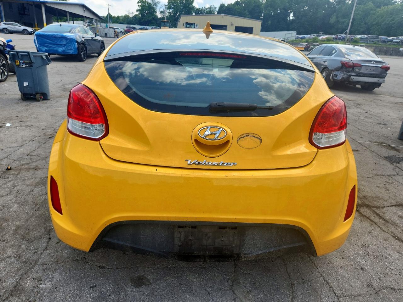 2012 Hyundai Veloster Base Yellow vin: KMHTC6AD8CU078348