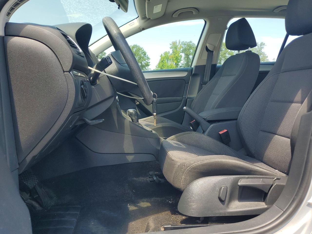 2013 Volkswagen Golf Silver vin: WVWDB7AJ7DW116911