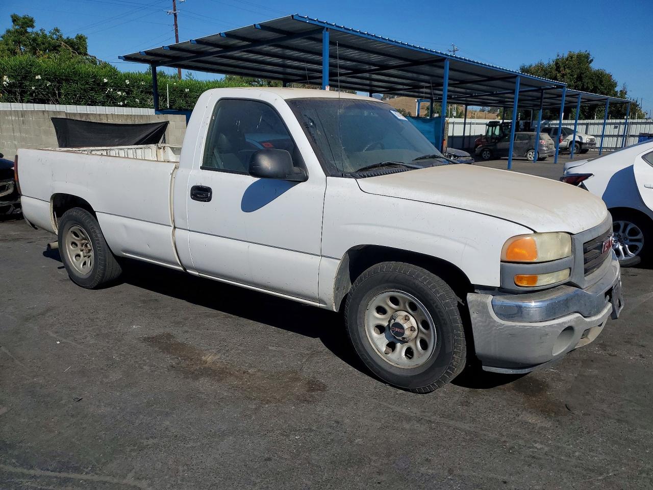 2005 Gmc New Sierra C1500 White vin: 1GTEC14X65Z280200