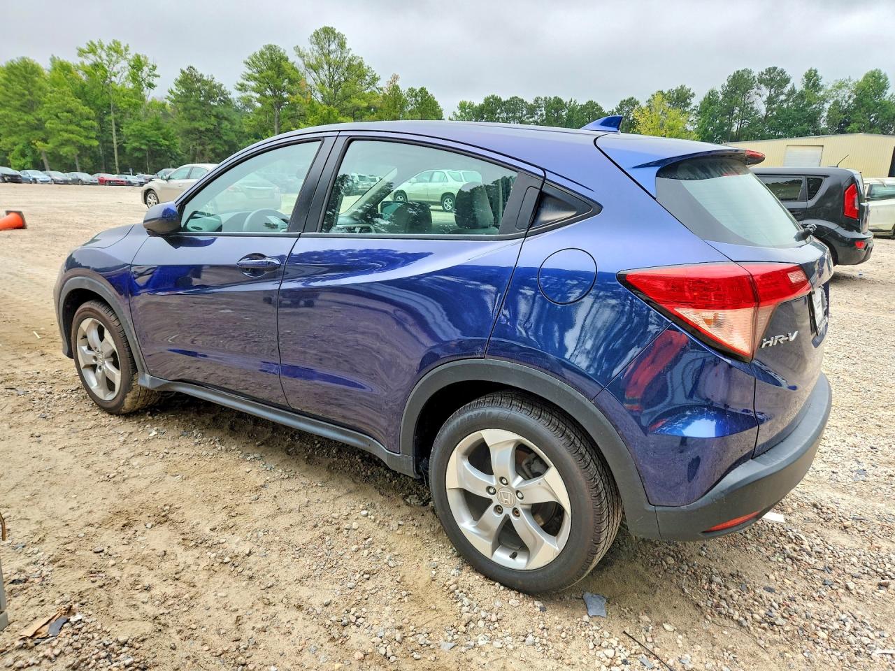 2017 Honda Hr-v Lx Blue vin: 3CZRU5H39HG701774