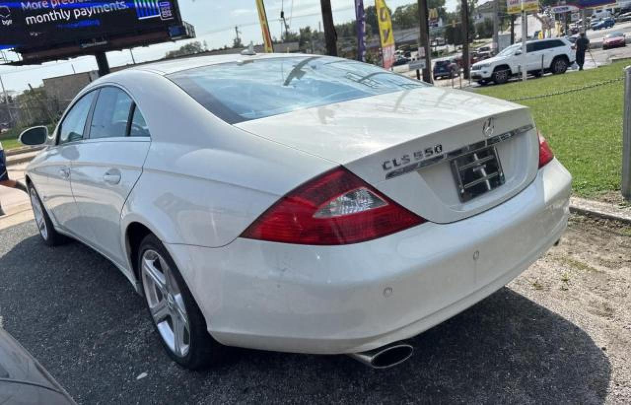 2007 Mercedes-benz Cls 550 Белый vin: WDDDJ72X27A107160
