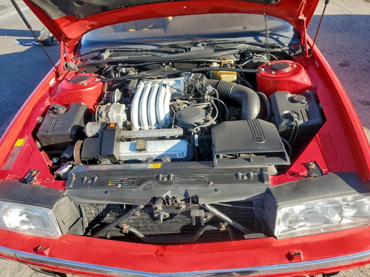 1988 Cadillac Allante Red vin: 1G6VR3174JU100365