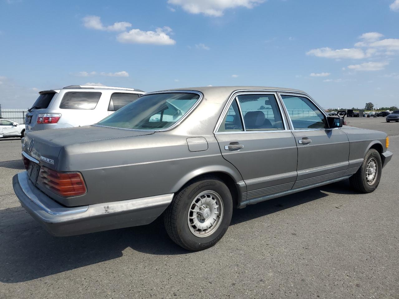 1984 Mercedes-benz 300 Sd Серый vin: WDBCB20A0EA082551