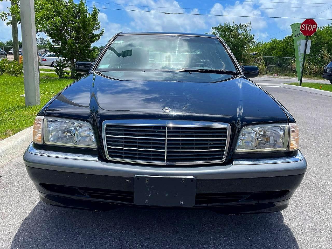 1998 Mercedes-benz C 230 Black vin: WDBHA23G8WA555882