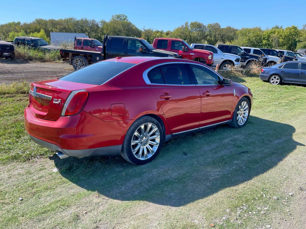2011 Lincoln Mks Красный vin: 1LNHL9FT5BG605718