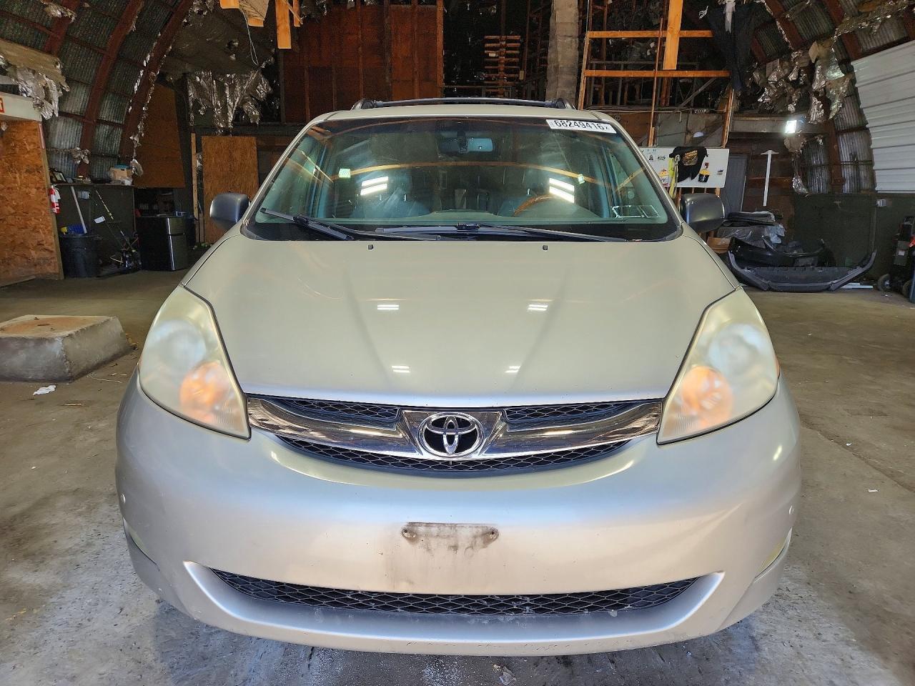 2008 Toyota Sienna Xle Limited Серебряный vin: 5TDZK22CX8S183145