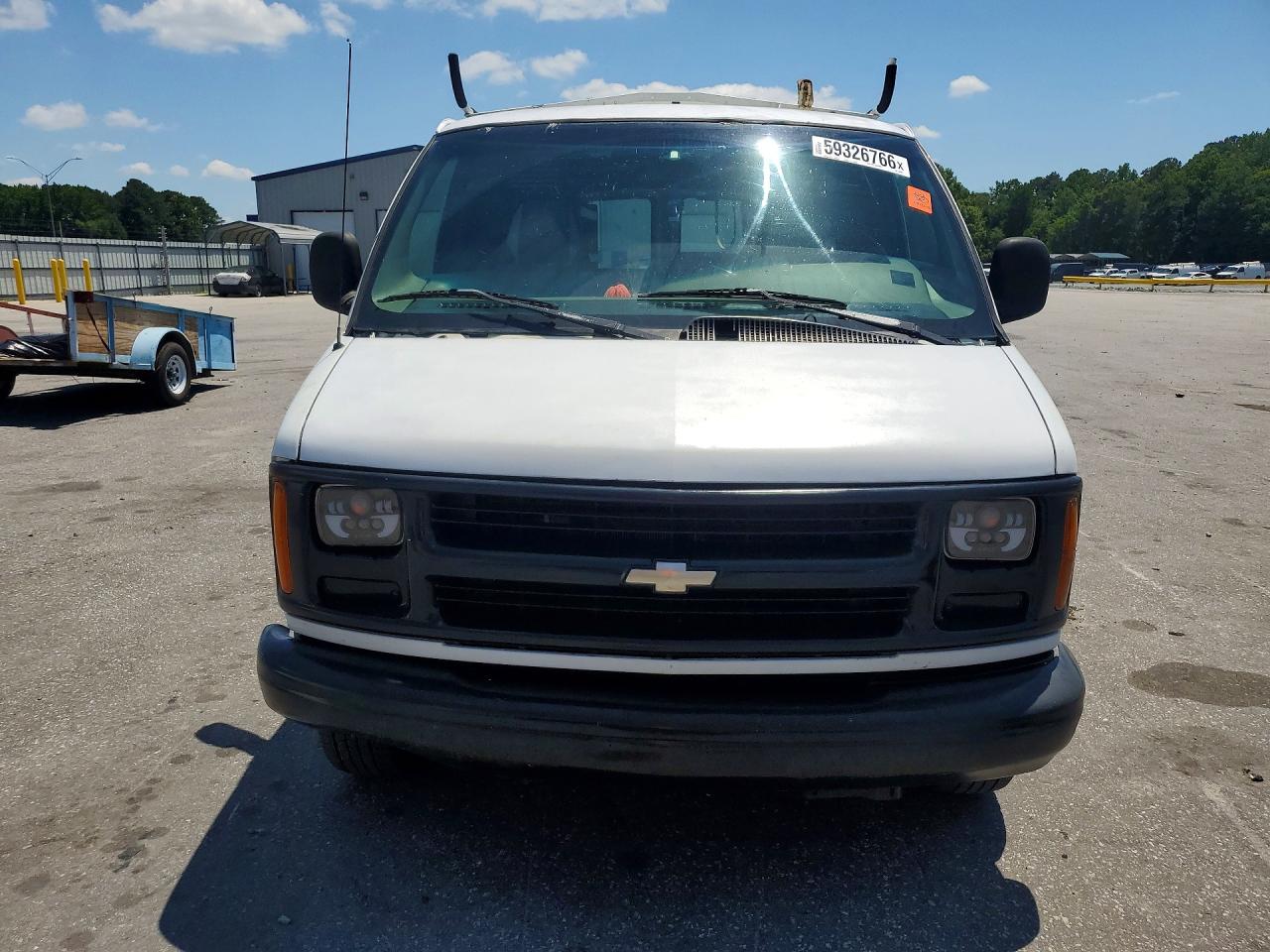 2001 Chevrolet Express G2500 White vin: 1GCFG25WX11140230