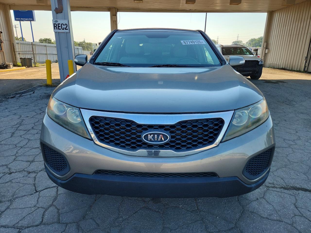2011 Kia Sorento Lx Серебряный vin: 5XYKT3A18BG046049