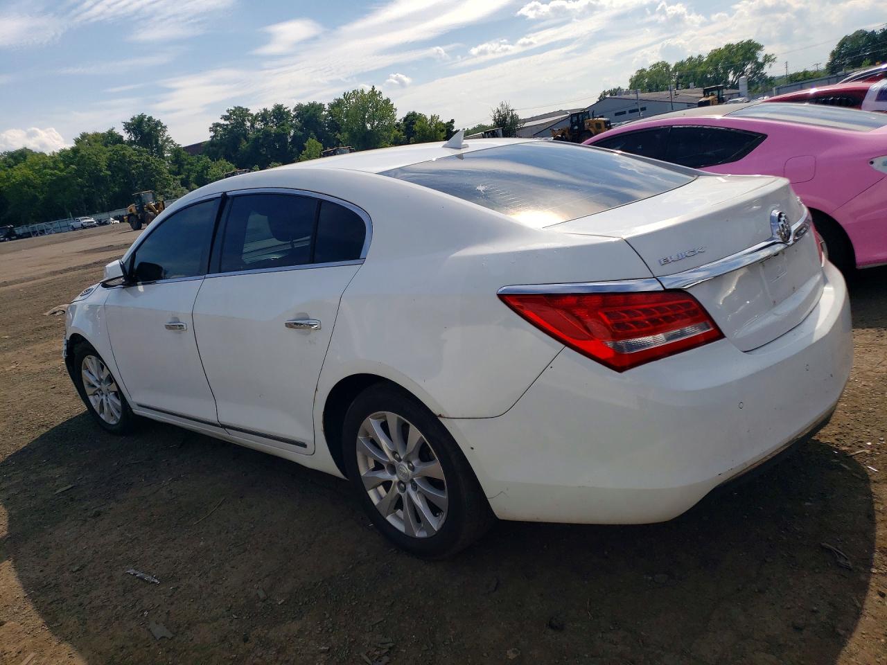 2014 Buick Lacrosse White vin: 1G4GB5GR9EF103413