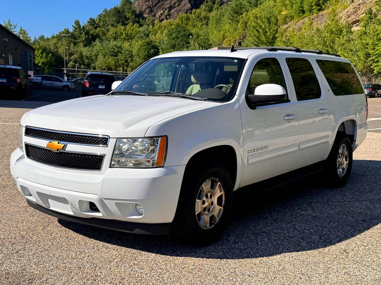 2012 Chevrolet Suburban K1500 Lt Белый vin: 1GNSKJE70CR204318