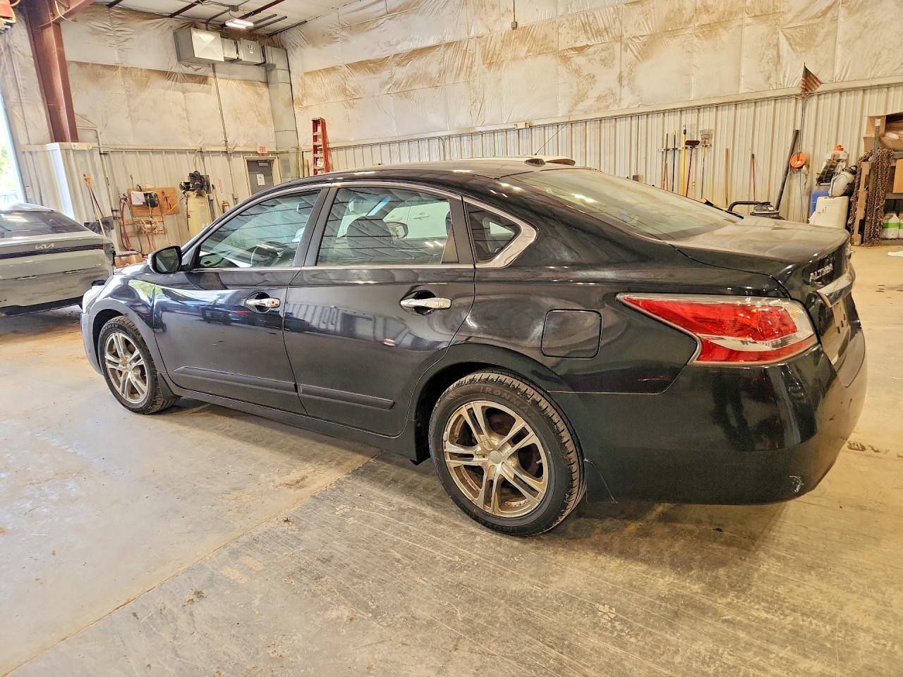 2015 Nissan Altima 2.5 Sv Black vin: 1N4AL3APXFC156942