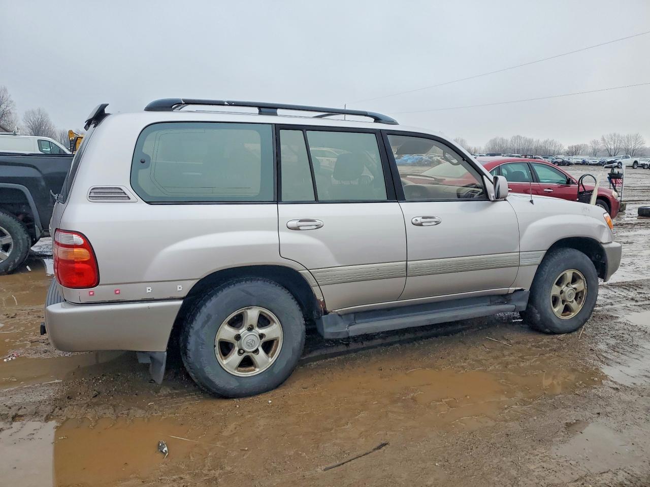 1998 Toyota Land Cruiser Silver vin: JT3HT05J2W0003684
