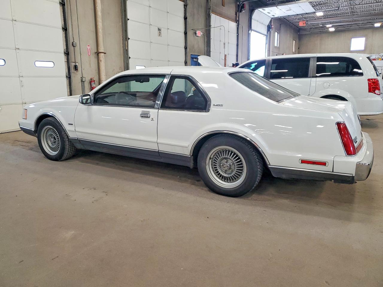 1990 Lincoln Mark Vii Lsc Белый vin: 1LNCM93E8LY708690