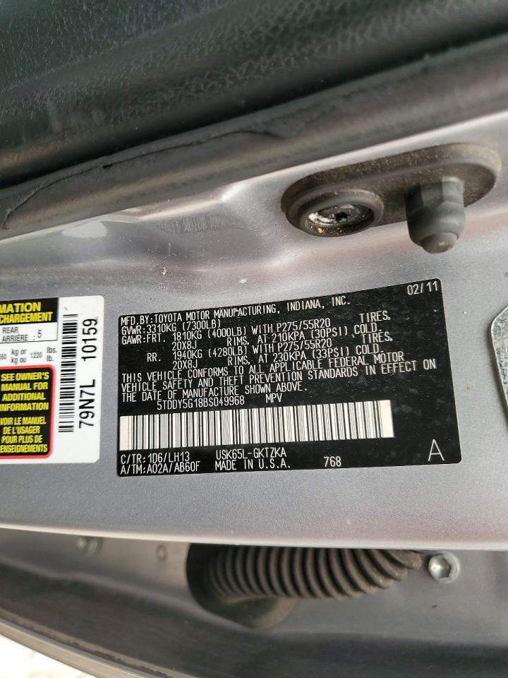 2011 Toyota Sequoia Platinum Silver vin: 5TDDY5G18BS049968