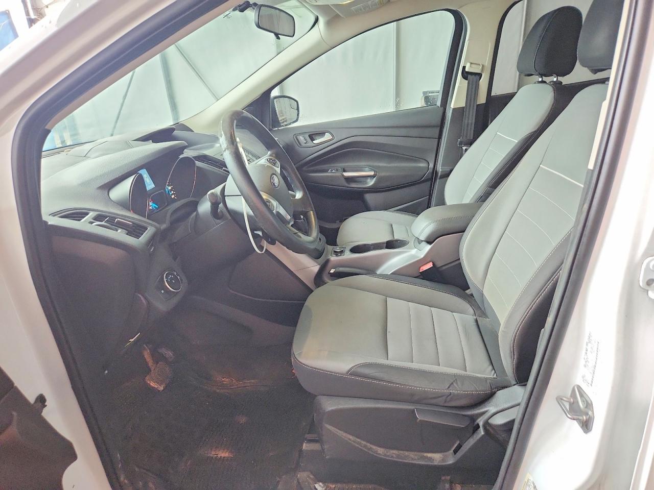 2015 Ford Escape Se White vin: 1FMCU9GX2FUB51539