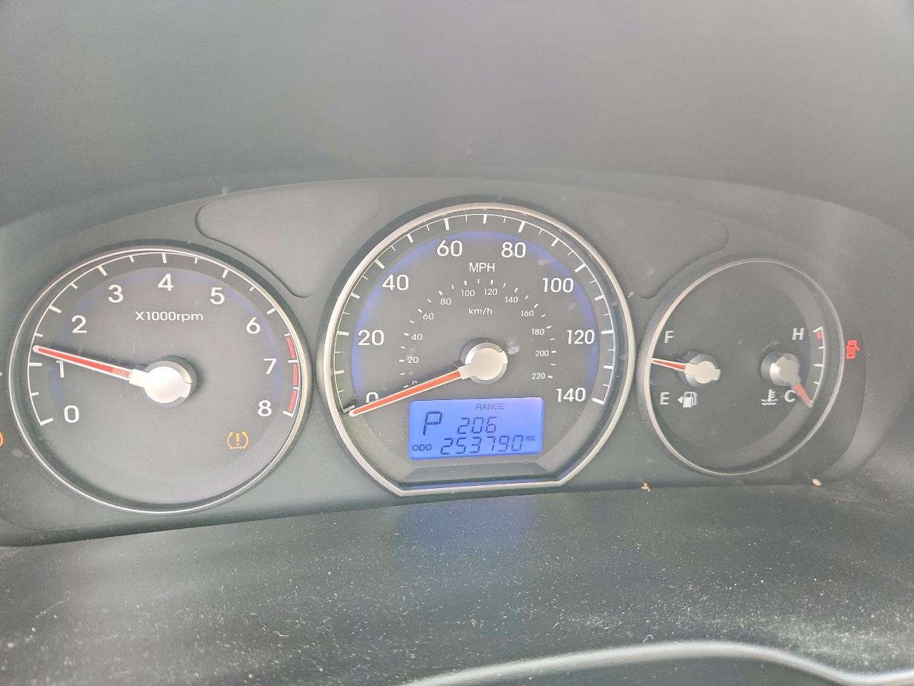 2012 Hyundai Santa Fe Limited Silver vin: 5XYZK3AB1CG112386