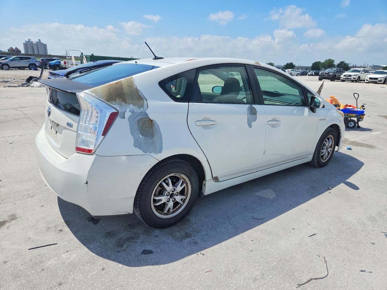 2010 Toyota Prius Ii White vin: JTDKN3DU0A0077607