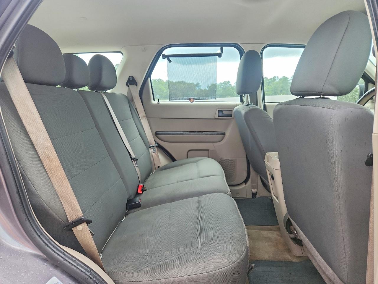 2011 Ford Escape Xls Серый vin: 1FMCU9C7XBKA32035