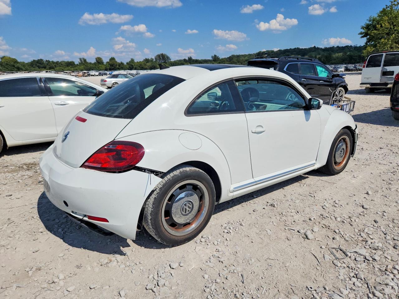 2014 Volkswagen Beetle Белый vin: 3VWJ17ATXEM661524