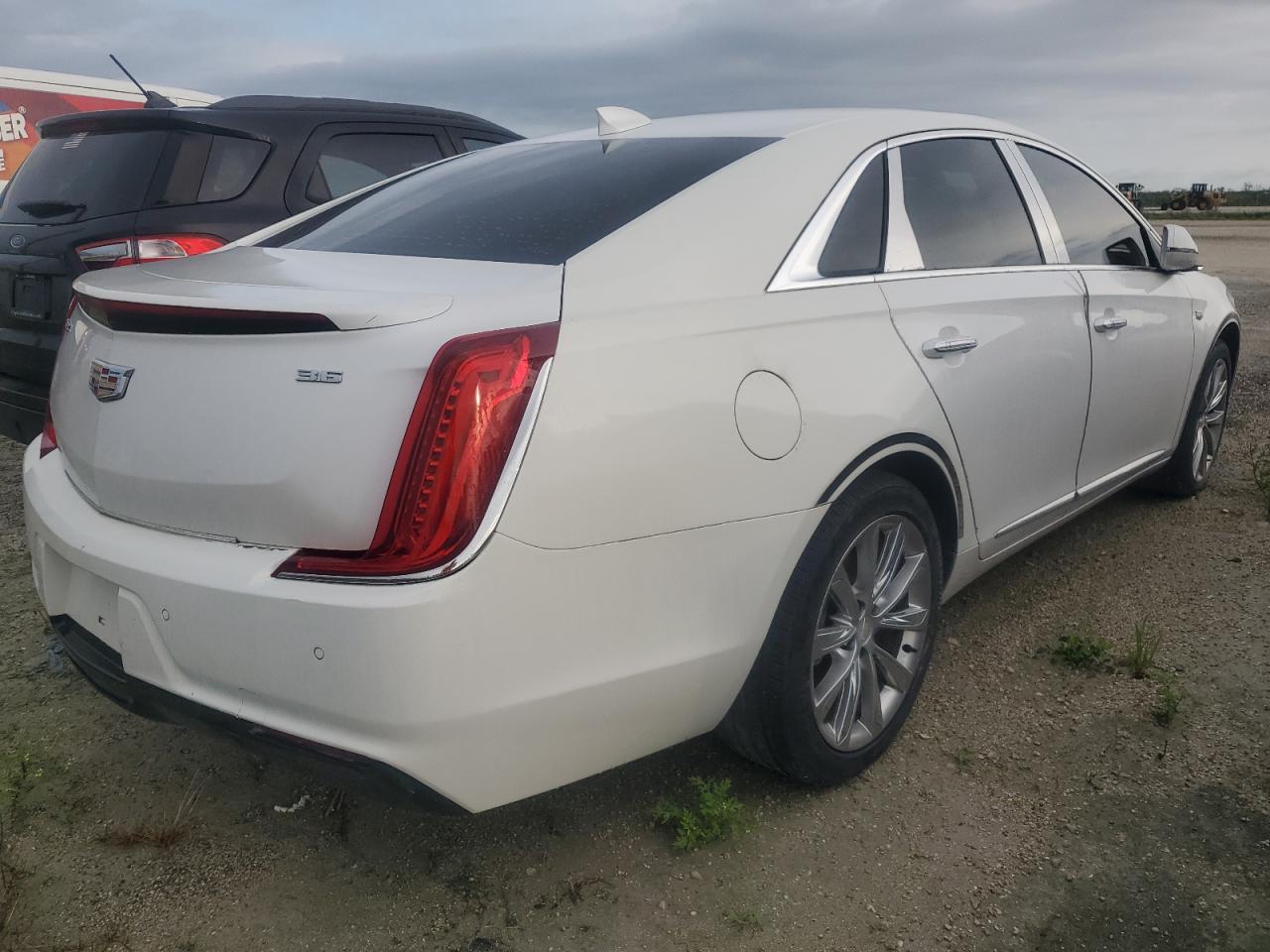 2018 Cadillac Xts Белый vin: 2G61L5S38J9175039