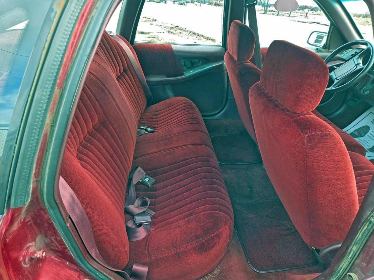 1993 Pontiac Grand Prix Le Red vin: 1G2WH54T4PF205840