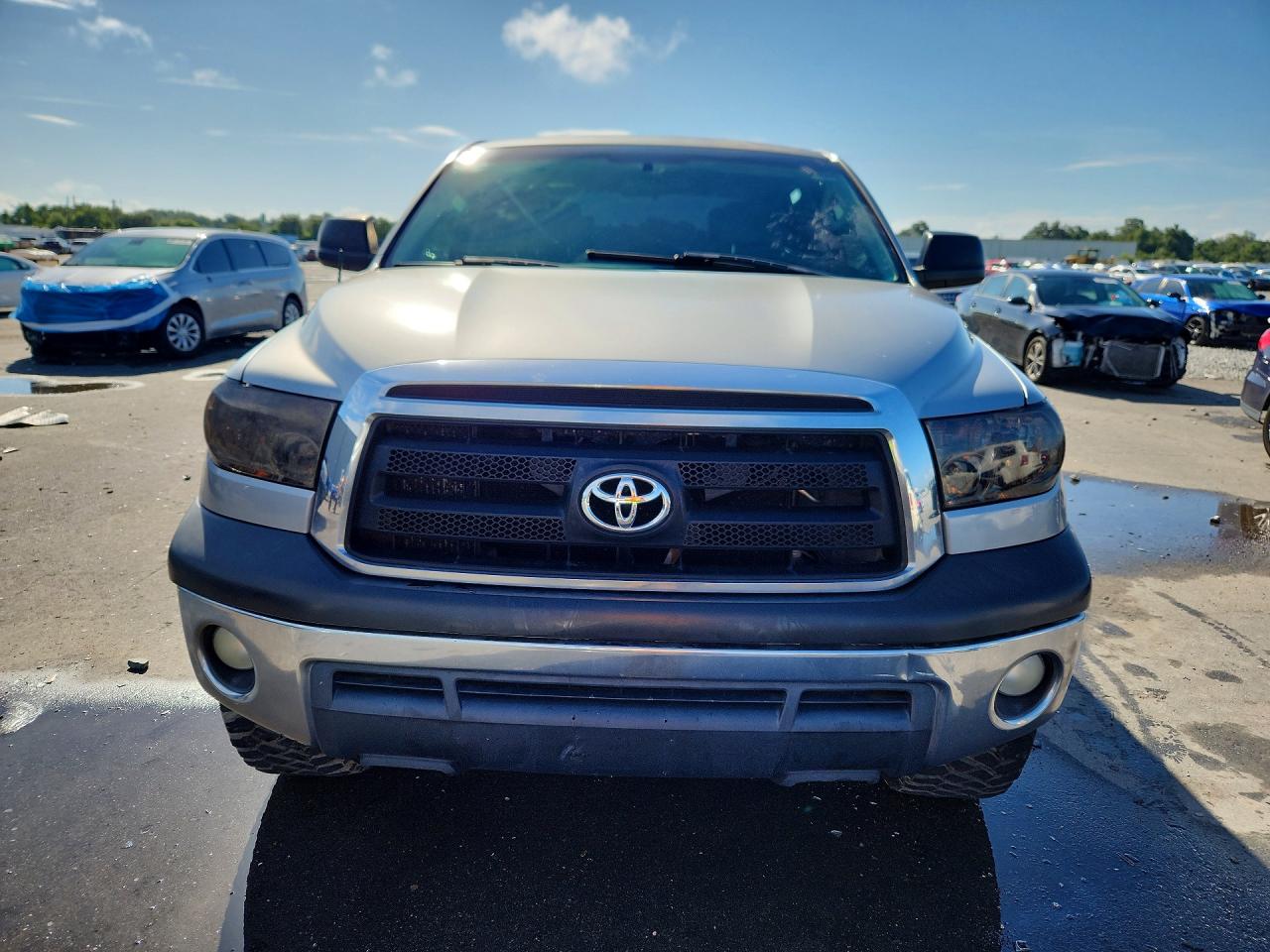 2010 Toyota Tundra Crewmax Sr5 Silver vin: 5TFDW5F1XAX115369