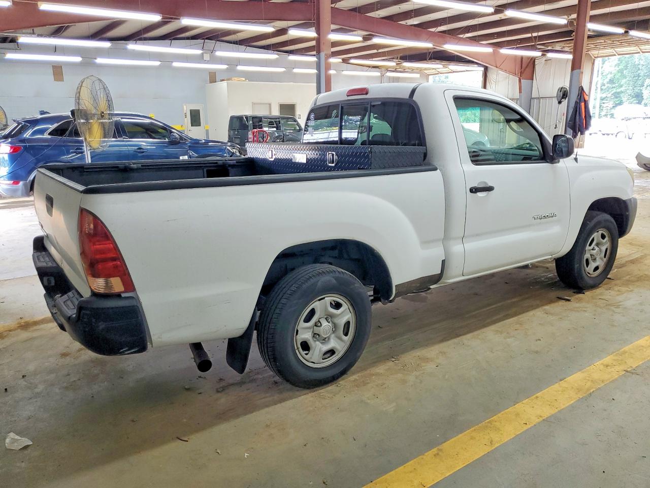 2006 Toyota Tacoma Base White vin: 5TENX22N56Z147087
