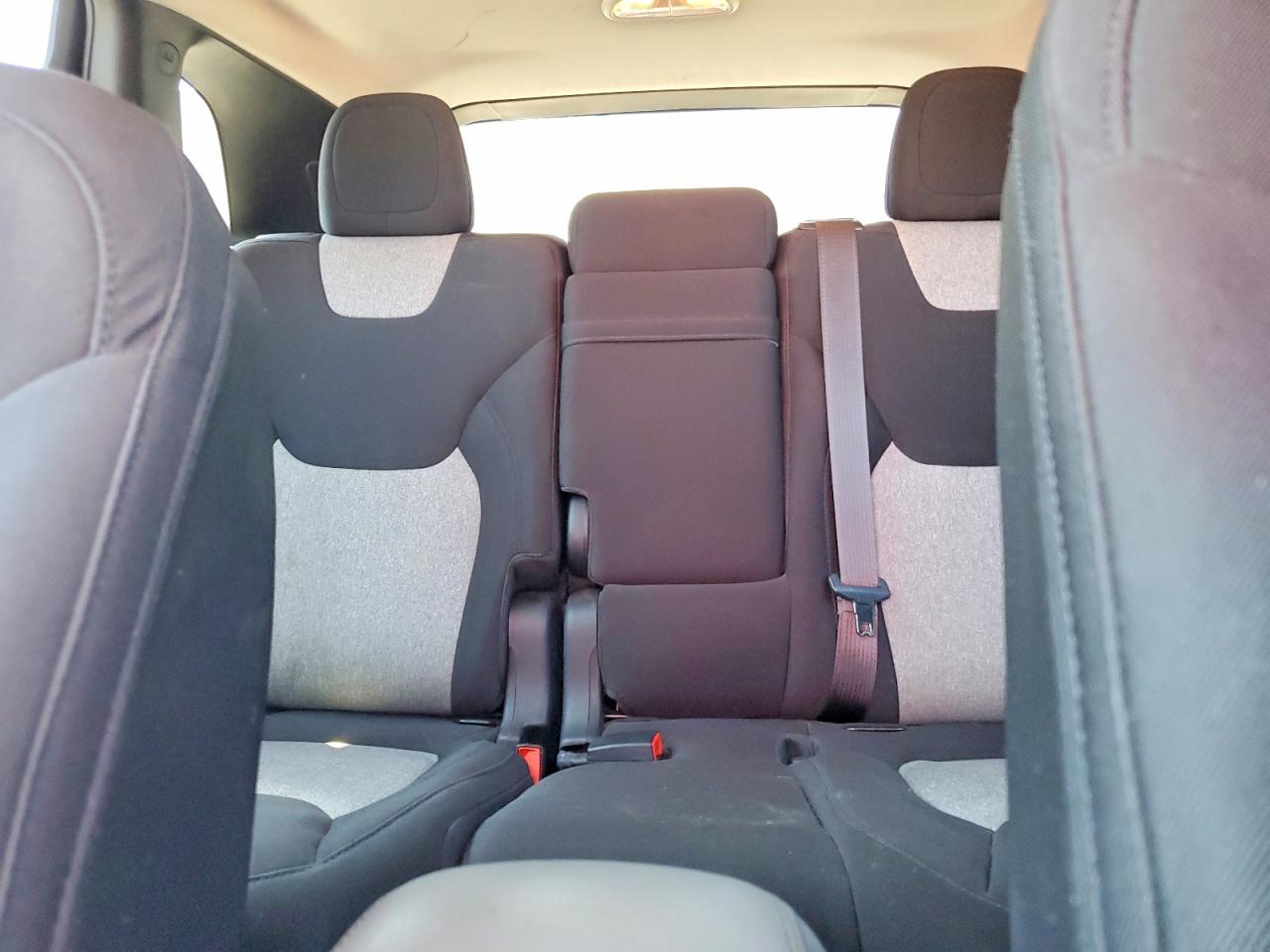 2014 Jeep Cherokee Latitude Red vin: 1C4PJMCS9EW196847
