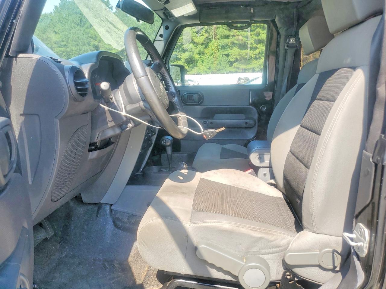 2008 Jeep Wrangler X Black vin: 1J4FA24128L503541