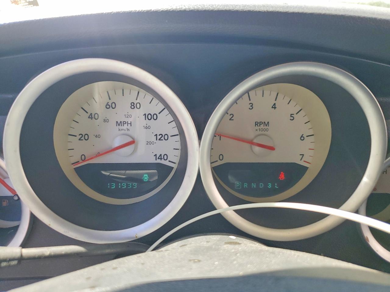 2005 Dodge Magnum Sxt Серебряный vin: 2D4FV48V85H669819